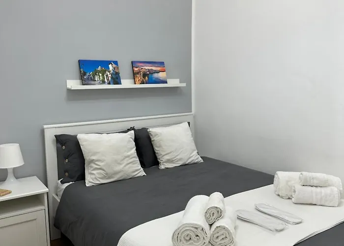 Apulia White House 59 * Bari