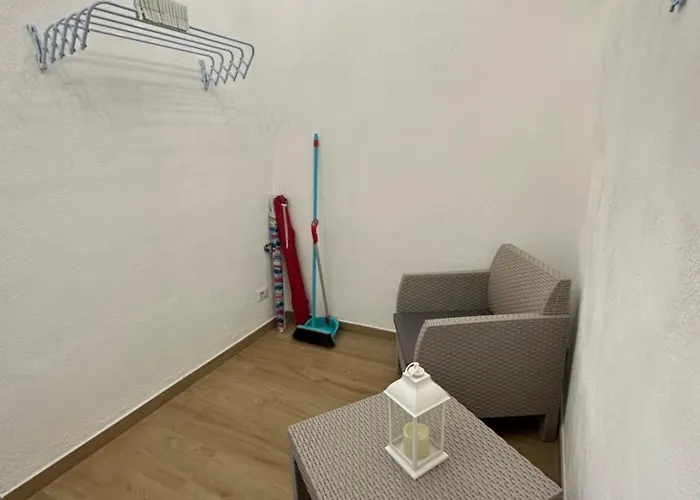 Apulia White House 59 * Bari