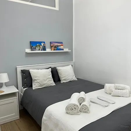 Apulia White House 59 * Bari